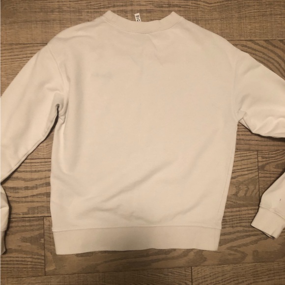 Cute white love shirt - Picture 2 of 2